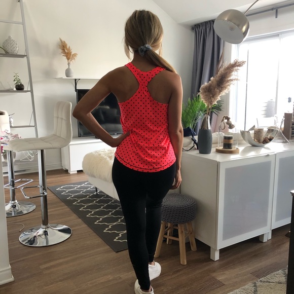 3/10$🧢👟UNDER AMOUR CAMI👟🧢 - Picture 3 of 3